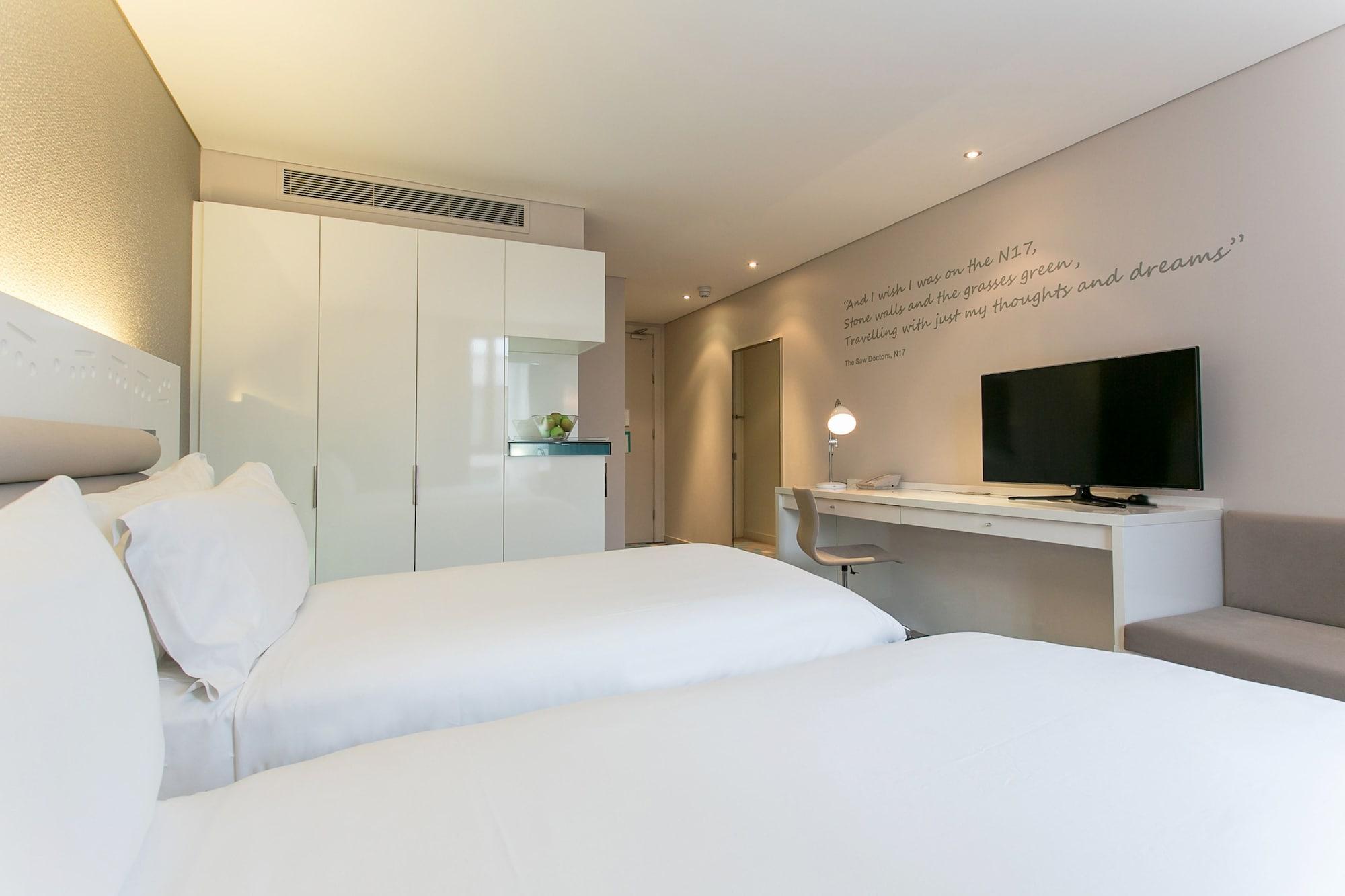 Hotel The Morrison Dublin, Curio Collection By Hilton Exterior foto Deluxe room