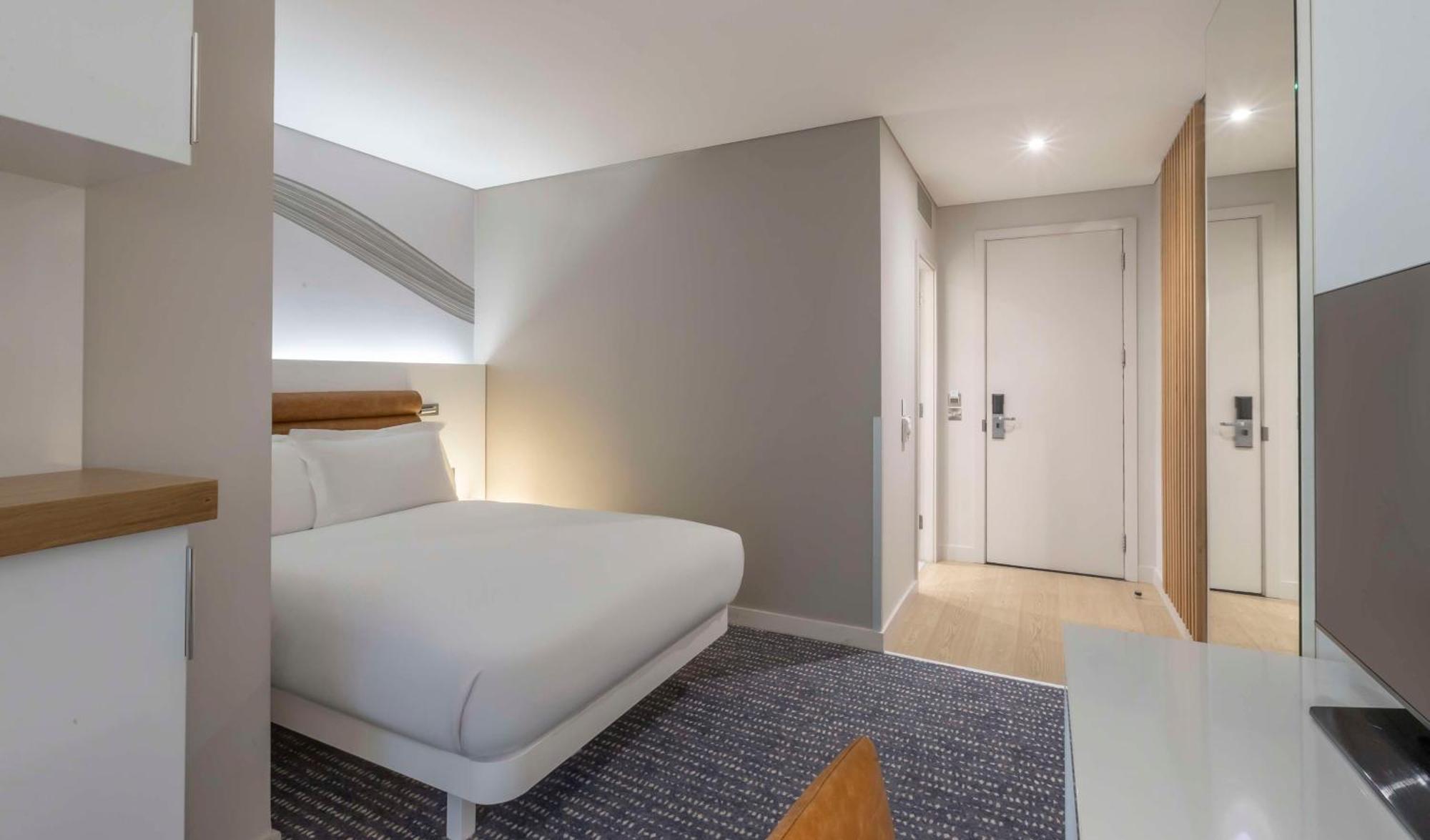 Hotel The Morrison Dublin, Curio Collection By Hilton Exterior foto A bedroom at the hotel