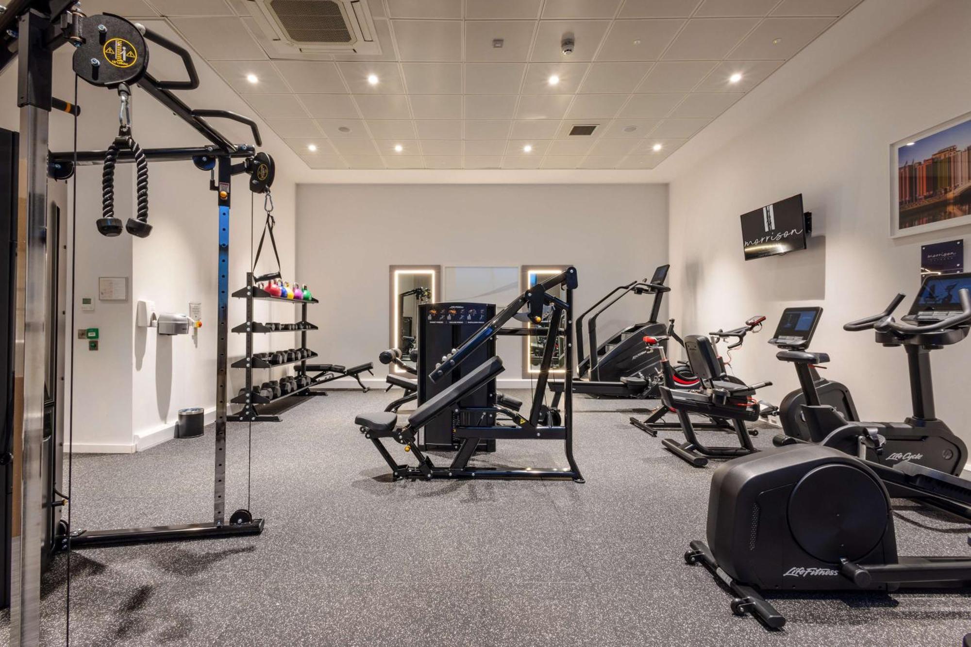 Hotel The Morrison Dublin, Curio Collection By Hilton Exterior foto The gym at the hotel