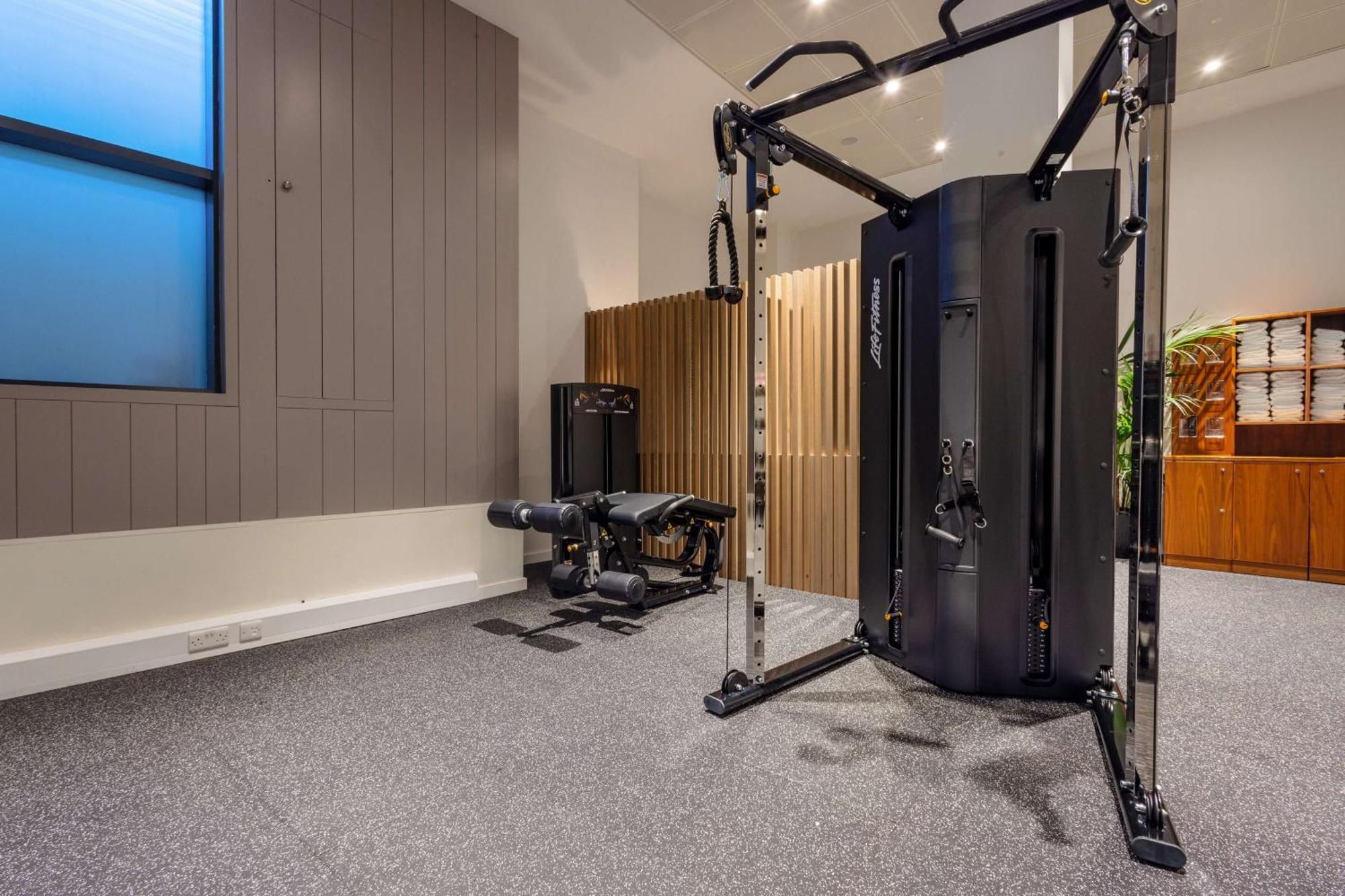 Hotel The Morrison Dublin, Curio Collection By Hilton Exterior foto A functional trainer